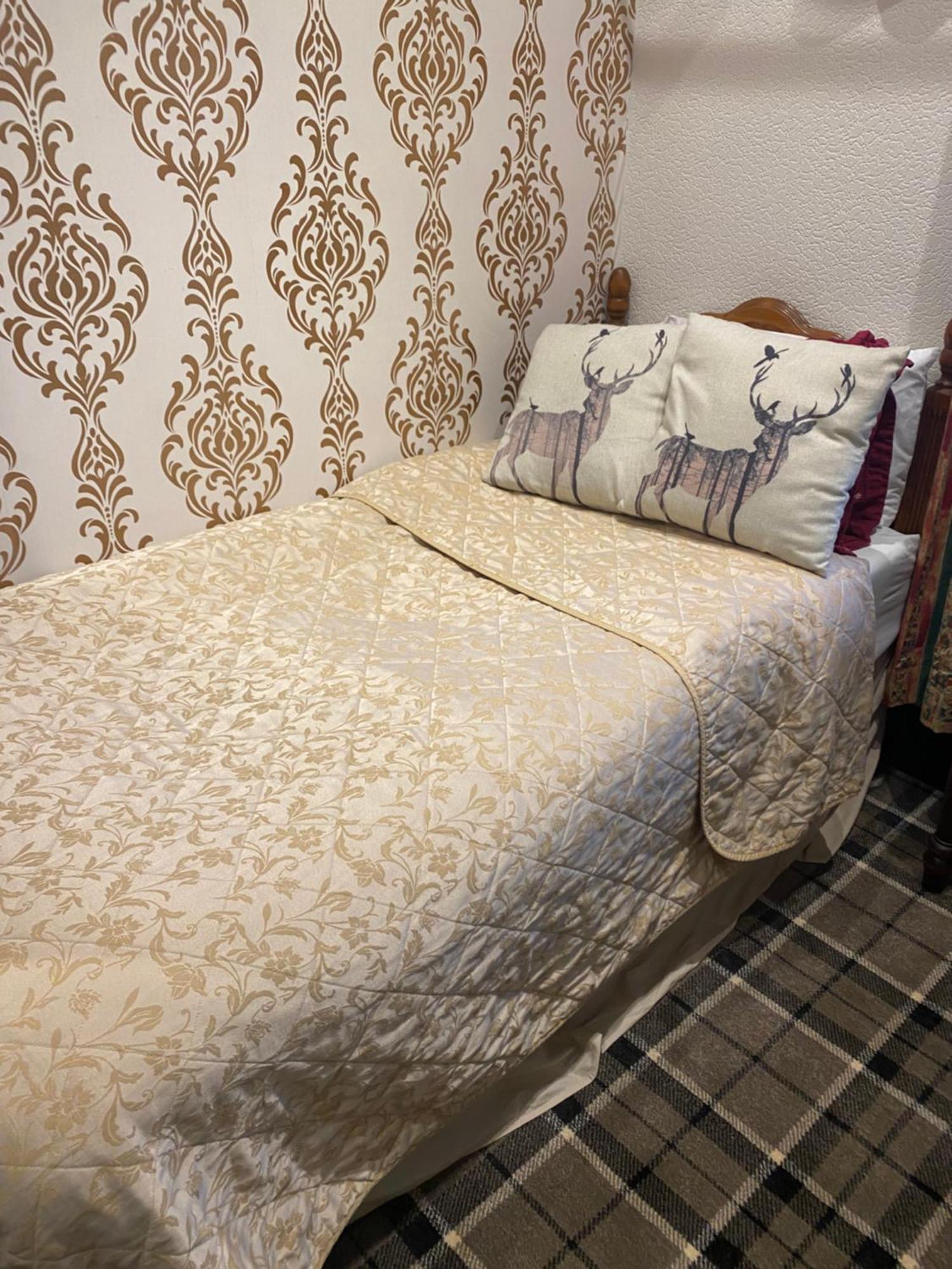 Cromarty View Guest House Accommodations & B&B Дингуолл Экстерьер фото