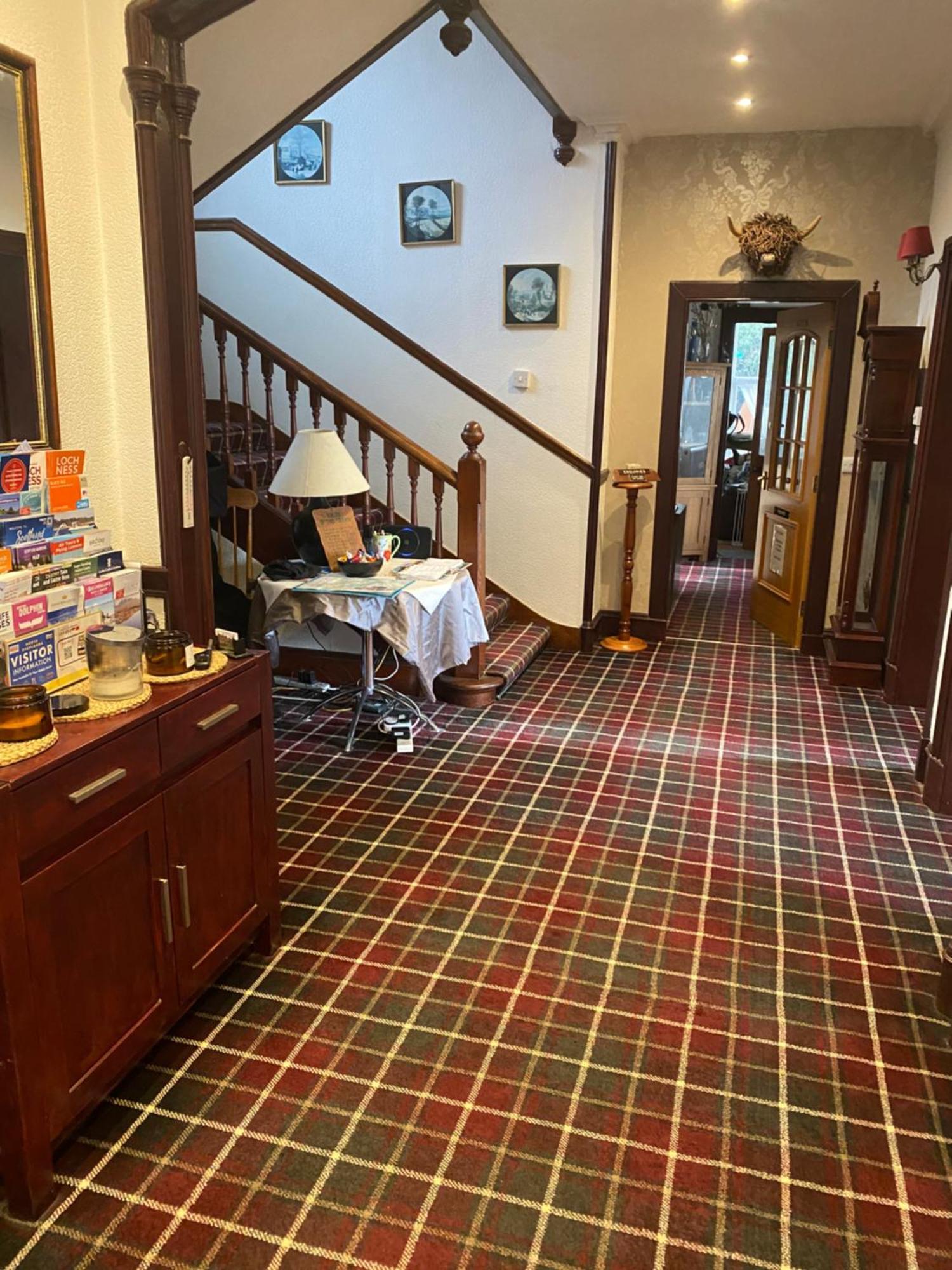 Cromarty View Guest House Accommodations & B&B Дингуолл Экстерьер фото